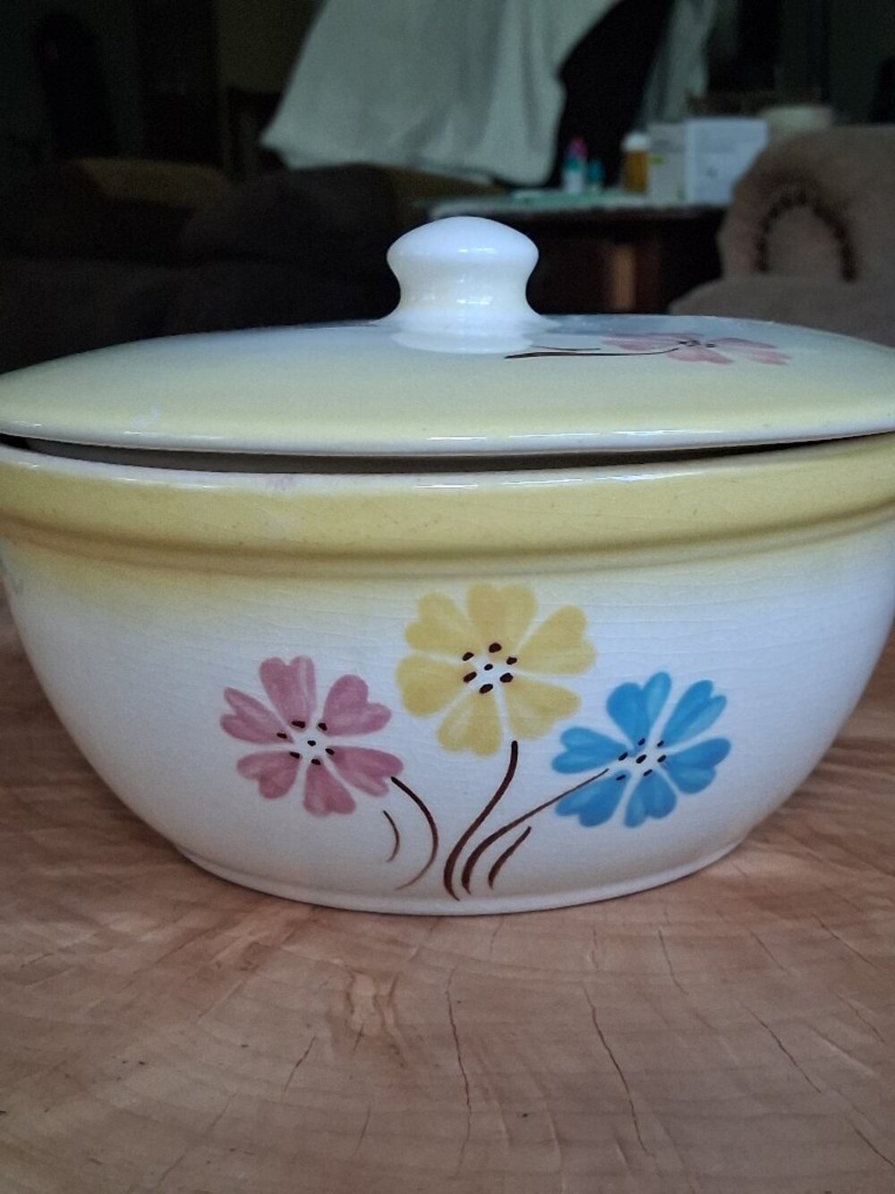 1949 Hull Pottery Cinderella Blossom Covered Casserole Dish Oven‑Serve